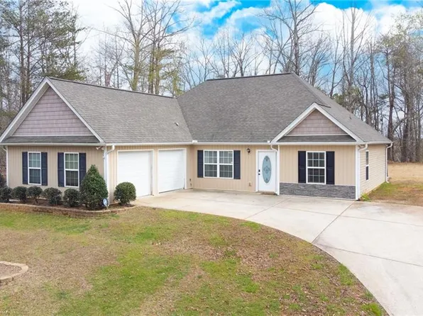 7453 Dogwood Trl, Murrayville, GA 30564