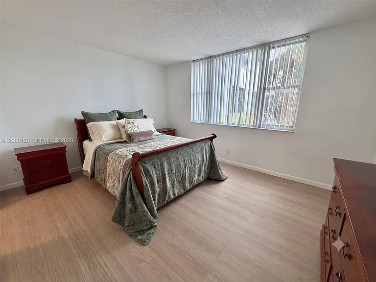 4400 Hillcrest Dr #308A — Photo 6