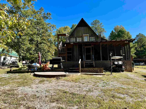 822 Rainbows End Rd, Russellville, AL 35653