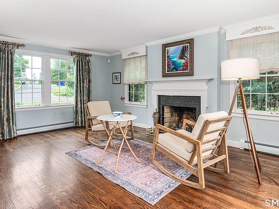 3rd image of 59 West Hill Drive
