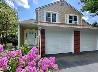 98 Arbor Dr, Providence, RI 02908