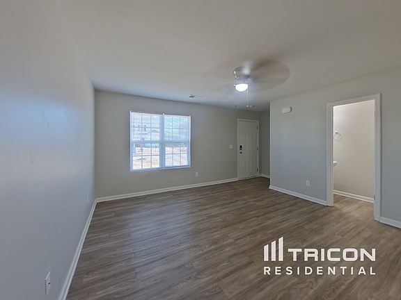 2nd image of 517 Gentle Breeze Ln