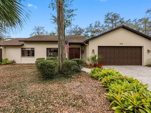 365 Mayfair Cir E, Palm Harbor, FL 34683