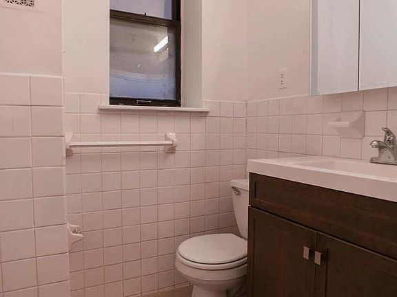 3rd image of 172 E 7th St #Bb1
