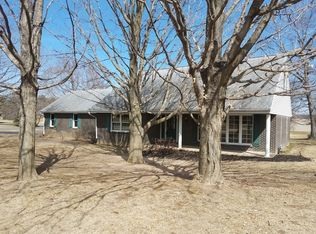 6202 Cotswold Ln, Cherry Valley, IL 61016