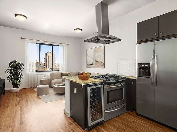 2nd image of 100 Wyckoff Ave APT 5B