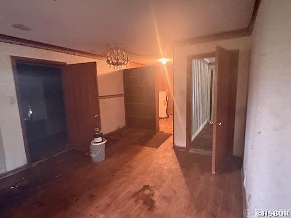 3rd image of 533 S Gardner St