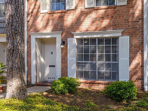 3rd image of 1425 Springrock Ln