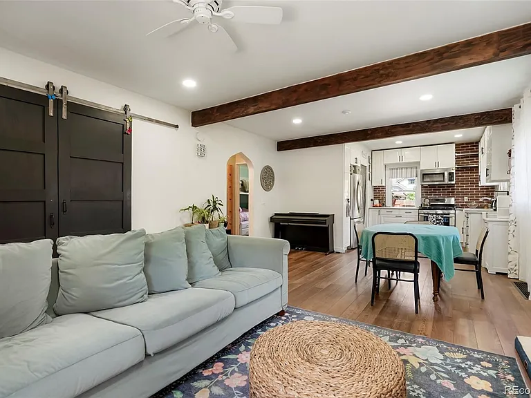 2810 Dahlia St — Photo 5
