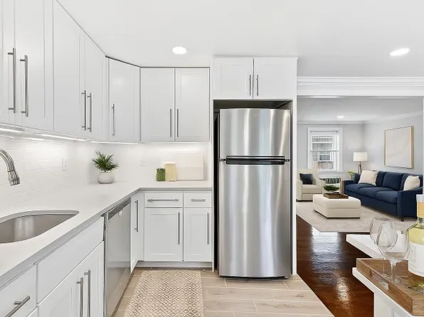 Baltusrol Apartments