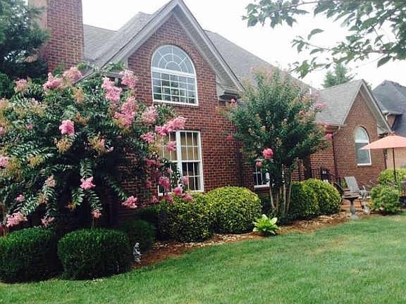 2nd image of 1452 Winterberry Dr