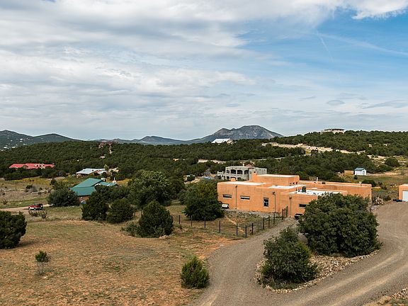 Sunshine and spacious!