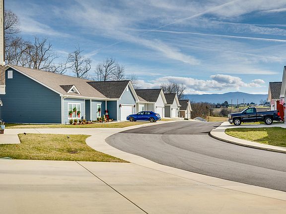 4th image of 247 Radford Dr #247