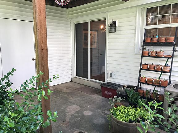 5th image of 9156 N Swan Cir