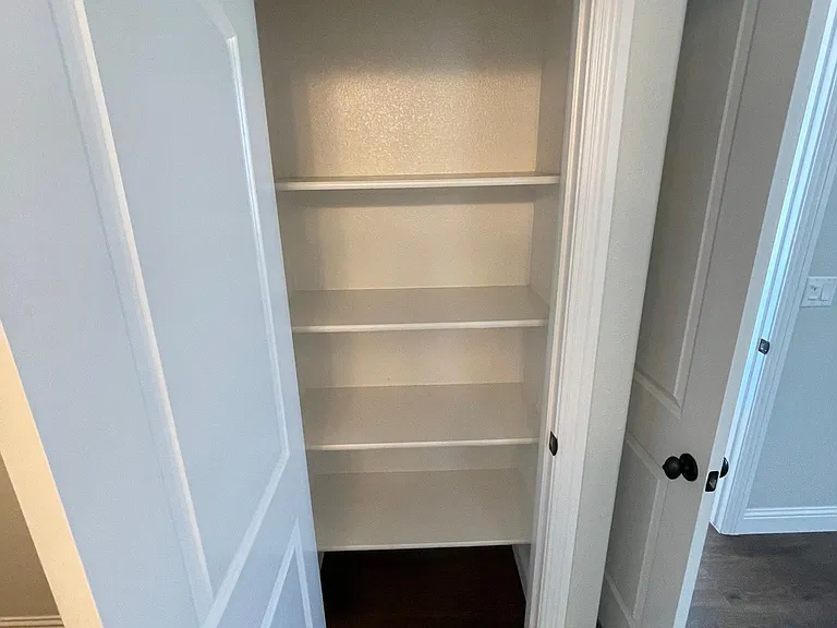 313 E Bella Serata Ave — Photo 5