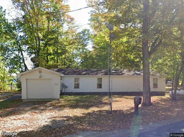 10231 Linden Ave, Carp Lake, MI 49718