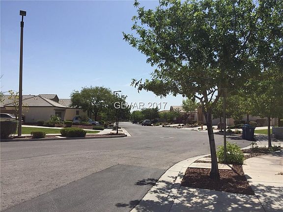 4th image of 10497 Burensburg Ave
