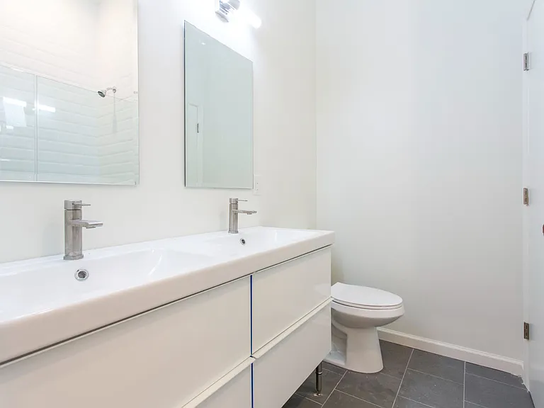 640 N 32nd St #1F — Photo 8