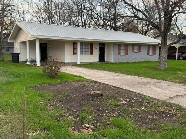 1165 Cottage Dr, Greenville, MS 38703