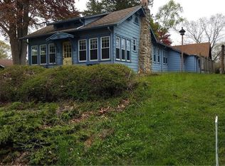 52 Broadway N, Westbrook, CT 06498