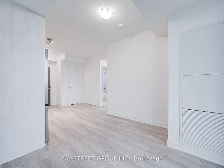 5858 Yonge St #2023 — Photo 23