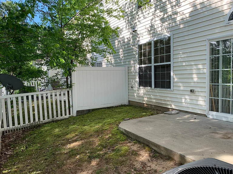 930 Cinnamon Dr — Photo 27