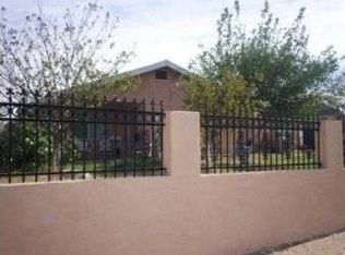 2053 S Date Ave, Bloomington, CA 92316