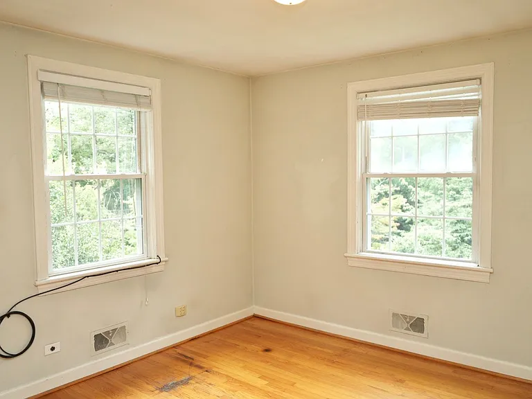 101 Bollingwood Rd. — Photo 21
