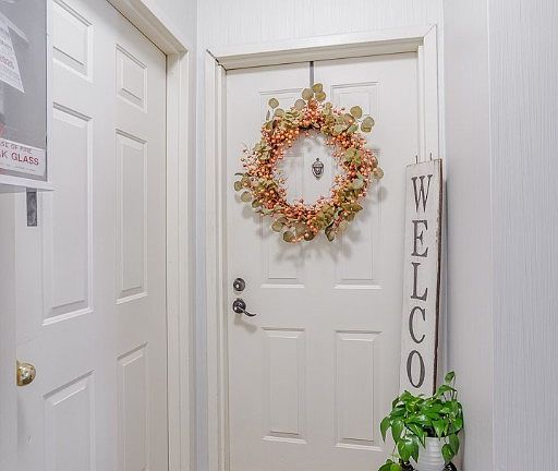 5th image of 156 Mallard Glen Dr APT 4