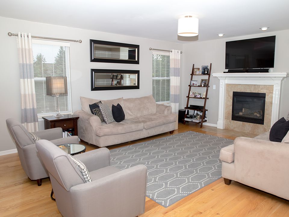 2nd image of 4122 Pepper Tree Ln