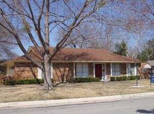 7521 Overhill Rd, Fort Worth, TX 76116