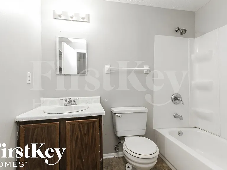 2530 Fairhaven Dr — Photo 14