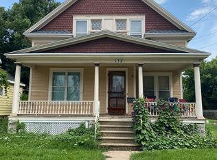 132 W 14th Ave #A, Oshkosh, WI 54902