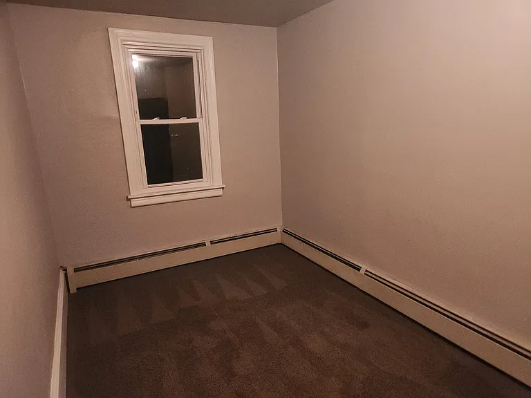 144 N Mill St — Photo 11