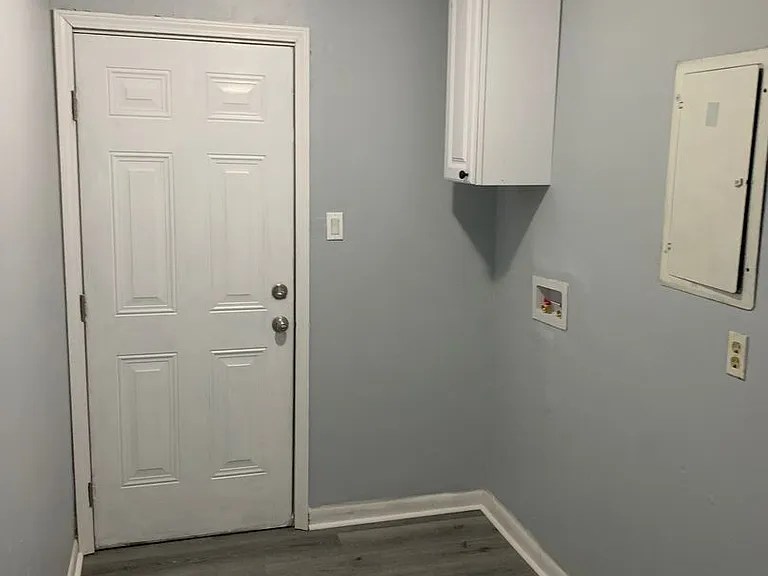 138 Hickory Dr — Photo 8