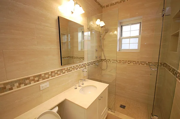 Rented by Re/Max In The City | media 21