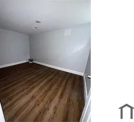 709 Denison St — Photo 8