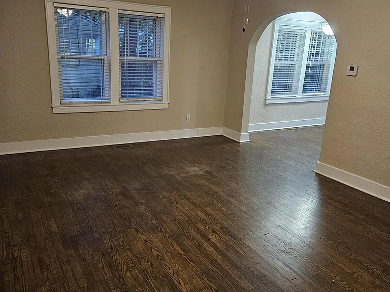 619 S Kentwood Ave — Photo 15