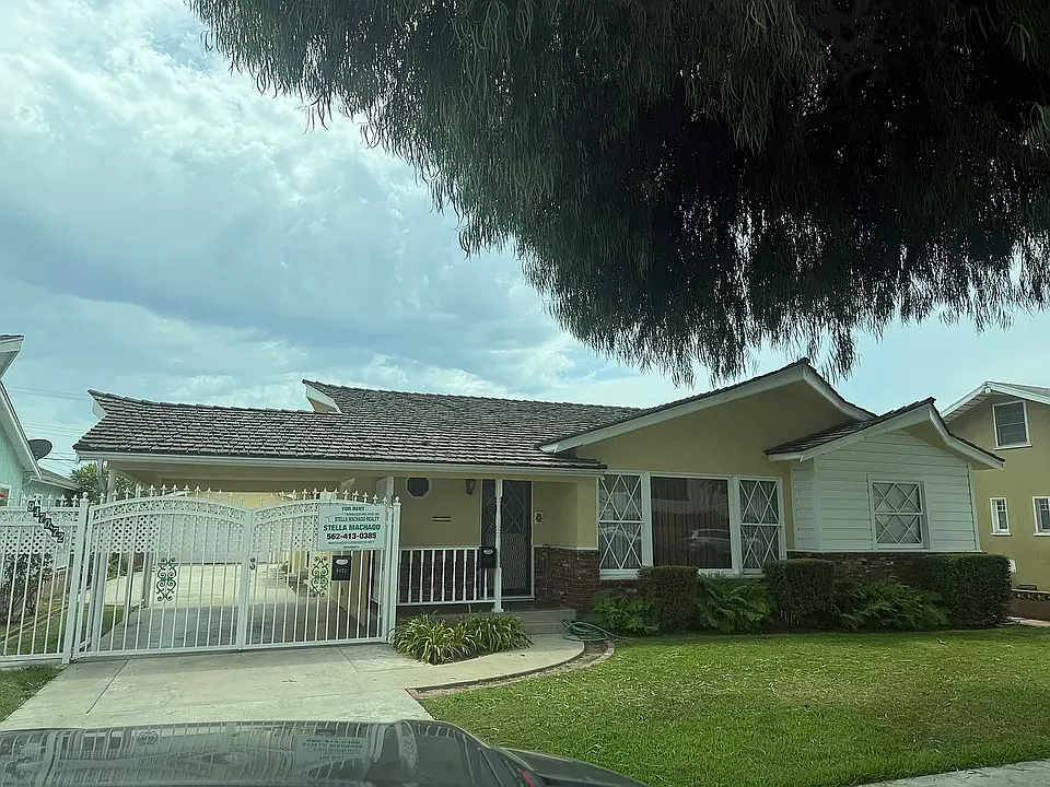 9470 Foster Rd