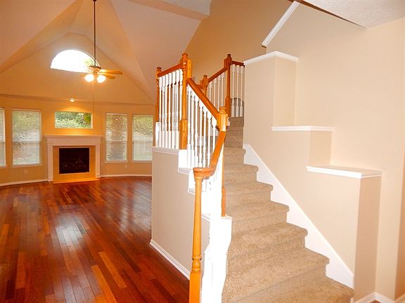 2nd image of 7302 Thornmeadow Ln