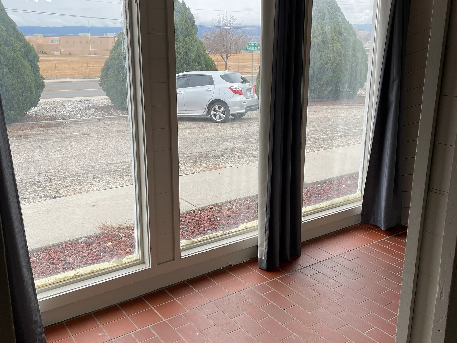 2 bed, 1.5 bath, 1260 sqft, $1,650 — Photo 4