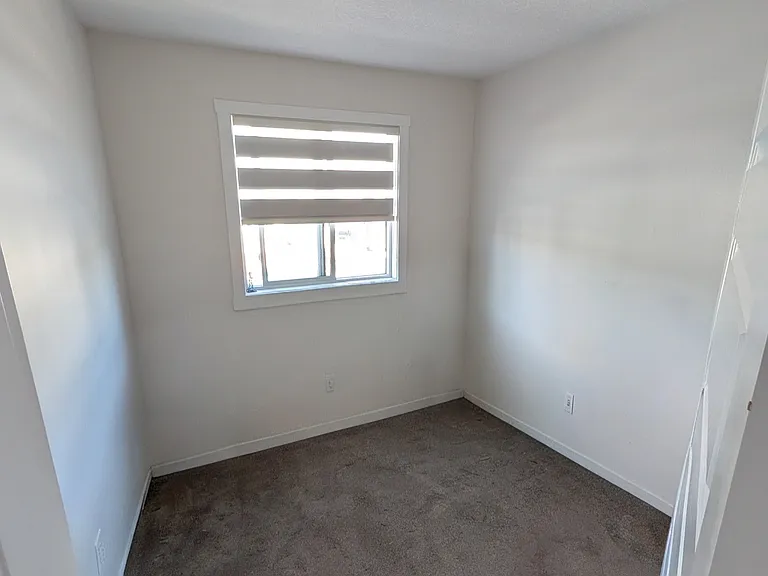65 Silverton Glen Gate SW #65 — Photo 10