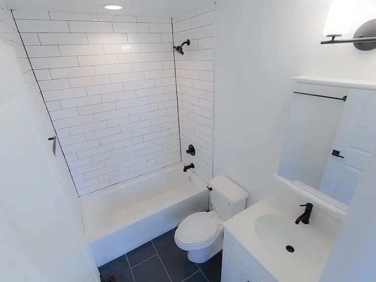 415 W North Ave — Photo 10