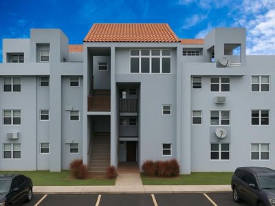 San Jose Street Cond Paraiso Del Atlantico Apt #Penthouse 7113, Quebradillas, PR, 00678