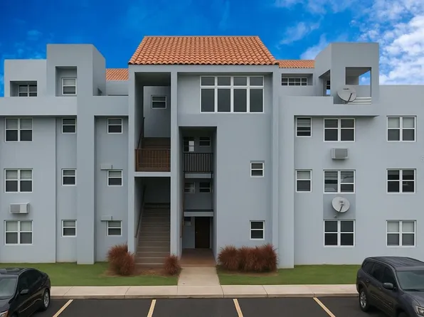 San Jose Street Cond Paraiso Del Atlantico Apt #Penthouse 7113, Quebradillas, PR 00678