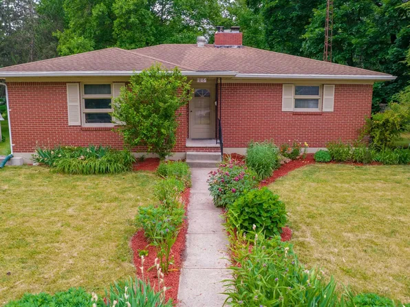 1106 N Sycamore St, North Manchester, IN 46962