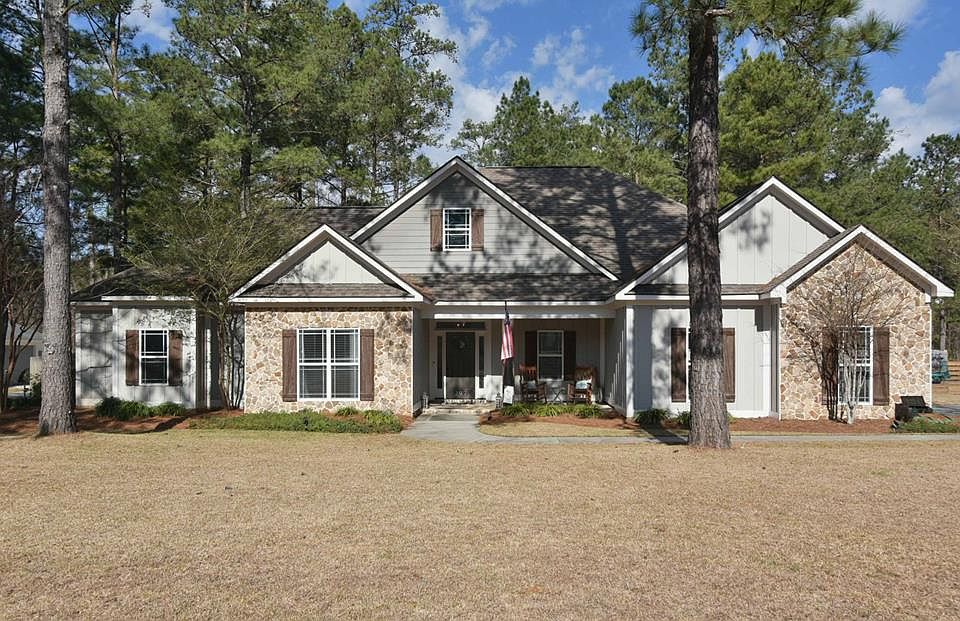 1st image of 297 Willow Lake Dr