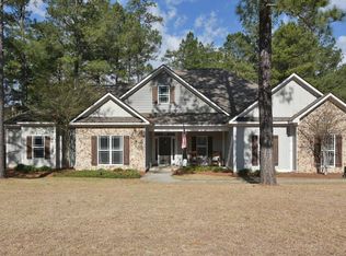 297 Willow Lake Dr, Leesburg, GA 31763