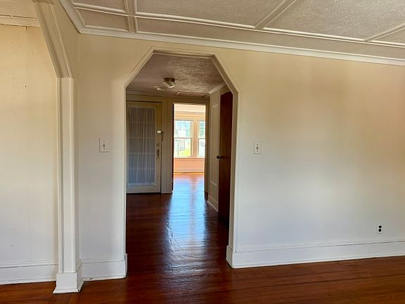 3rd image of 34 Union Ave APT 2