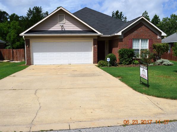 8 Lincolnshire Ln